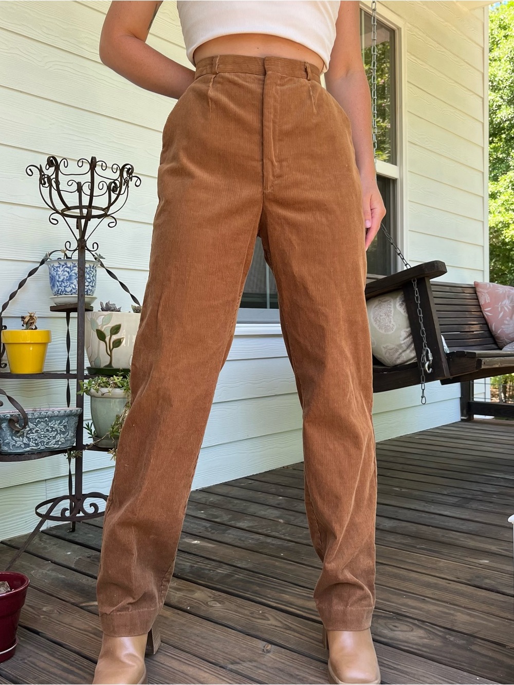 Vintage 70s/80s High-Waisted Corduroy Trousers – Rich Camel Brown